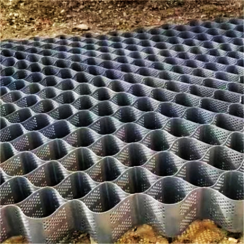 Driveway gravel grid