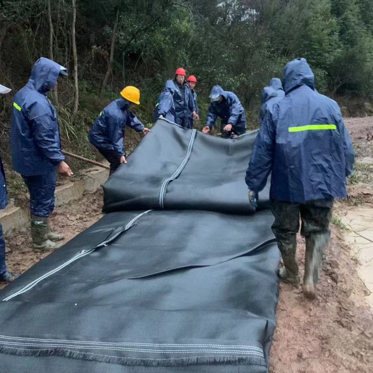 Geotube Installation